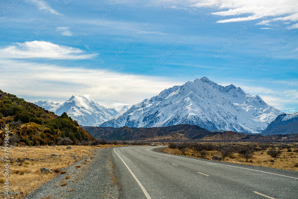 Naklejka premium Exciting views in the national park area, mount cook, New Zealand.