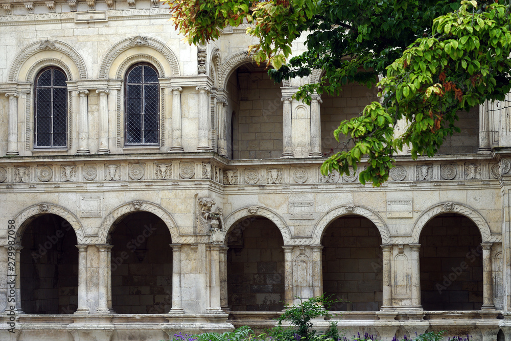 Arches de la maison d'Henri II à la Rochelle