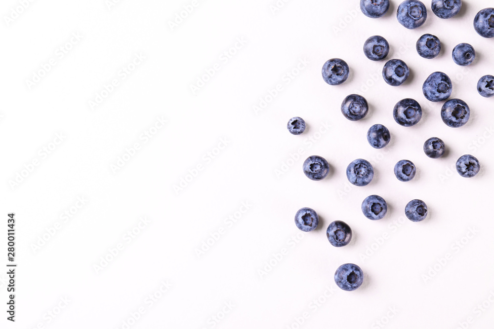Perfectly ripe freshly picked local produce blueberries. Close up, copy space for text, top view, background. Healthy vegan snacks full of antioxidants. Seasonal summer berries. Perfectly ripe freshly picked local produce blueberries. Close up, copy space for text, top view, background. Healthy vegan snacks full of antioxidants. Seasonal summer berries.