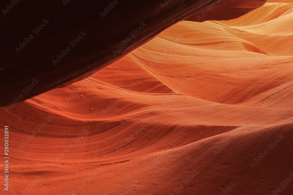 Obraz premium Background or wallpaper picture from Antelope Canyon red stone