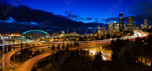 Obraz na płótnie Seattle Night Skyline from Jose Rizal Bridge w salonie
