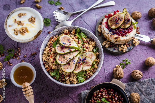 CousCous gericht mit Feigen und camambert k  se 