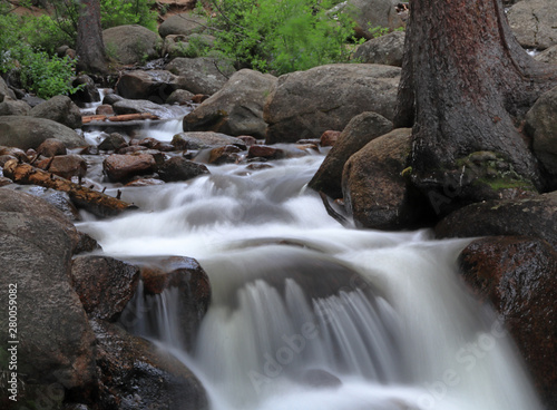 Fototapeta Naklejka Na Ścianę i Meble -  West Chicago Creek in Colorado Rocky Mountains