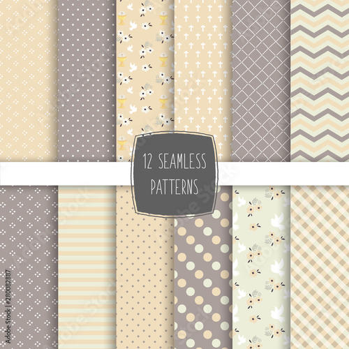  Seamless pattern vector. Texture for first communion. Cute geometric textile print for the invitation, invite template, card, communion, scrapbook. Flat design illustration