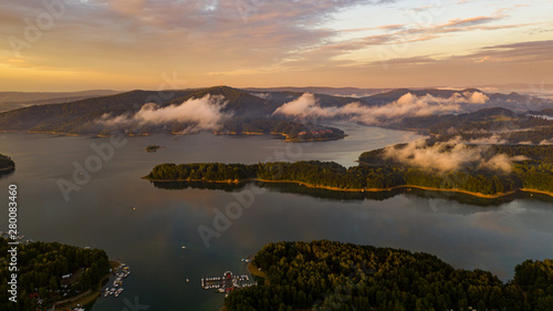 Fototapeta Naklejka Na Ścianę i Meble -  Piękny krajobraz SOLINA- Bieszczady, Polska region podkarpacie