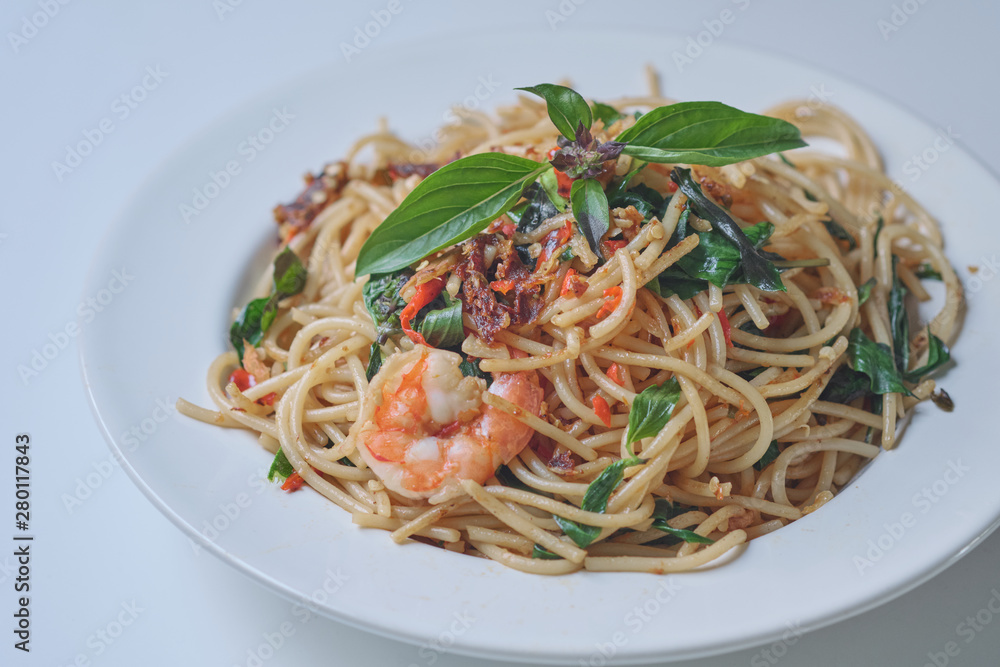 Spaghetti with Spicy Mixed Seafood Thai Style