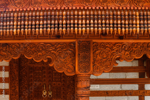 Fototapeta Naklejka Na Ścianę i Meble -  door of an Indian temple showing vivid ancient architecture