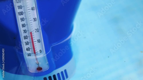 Floating Pool Thermometer. Measuring water in the Swimming Pool, SPA, Bath House, Bathroom