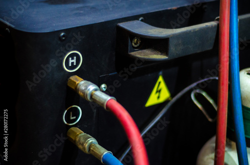 filling of car air conditioners equipment