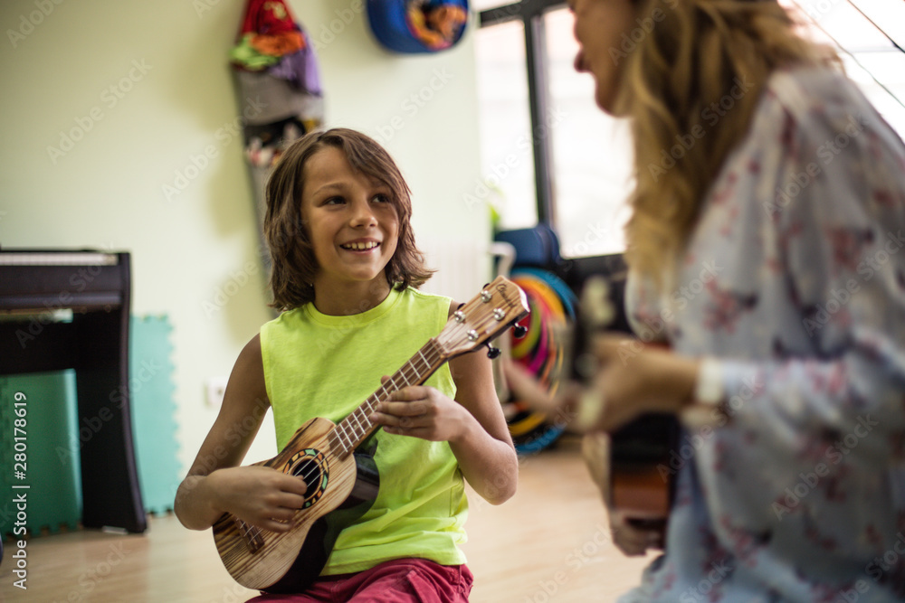 Fototapeta premium Keep your fingers on the guitar.