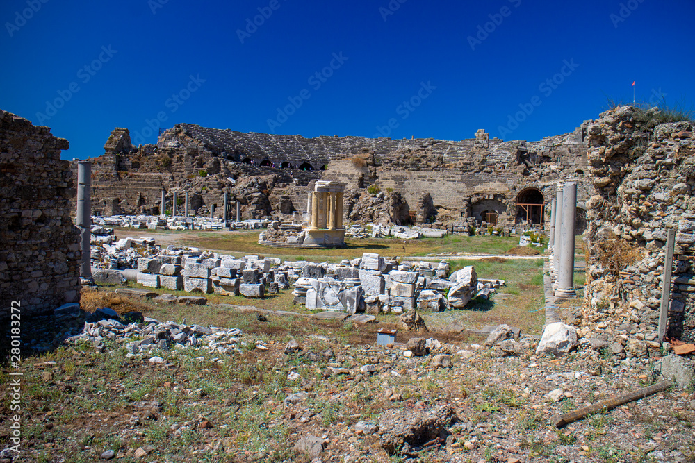 Fototapeta premium Side Ancient City Ruins