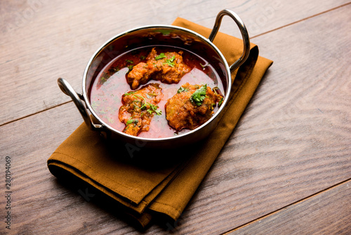 Lauki Kofta Curry made using Bottel Gourd or Doodhi, served in a bowl or karahi. selective focus