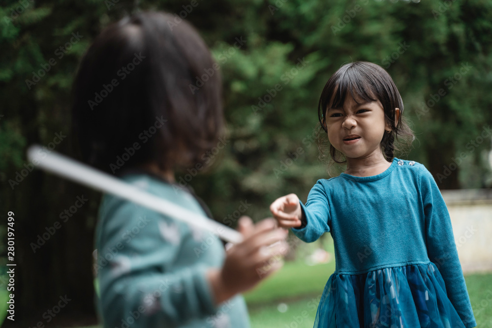 little girls crying sad and angry, two little girls fighting