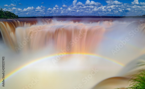 Cataratas de Iguazu 01 © waltermario