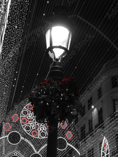 iluminacion nocturna navideña calle larios malaga photo