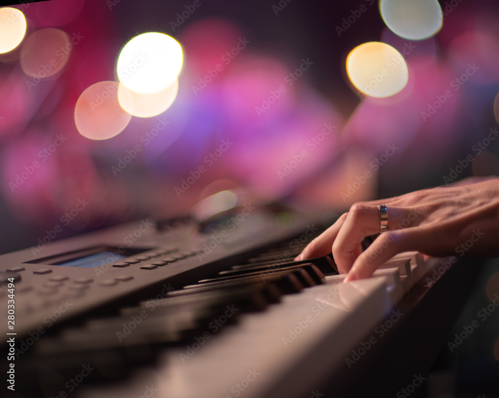Fototapeta premium Fingers keyboardist