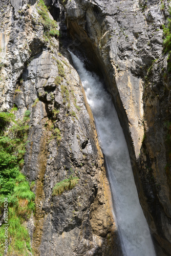 Wasserfall am Zammer Lochputz photo