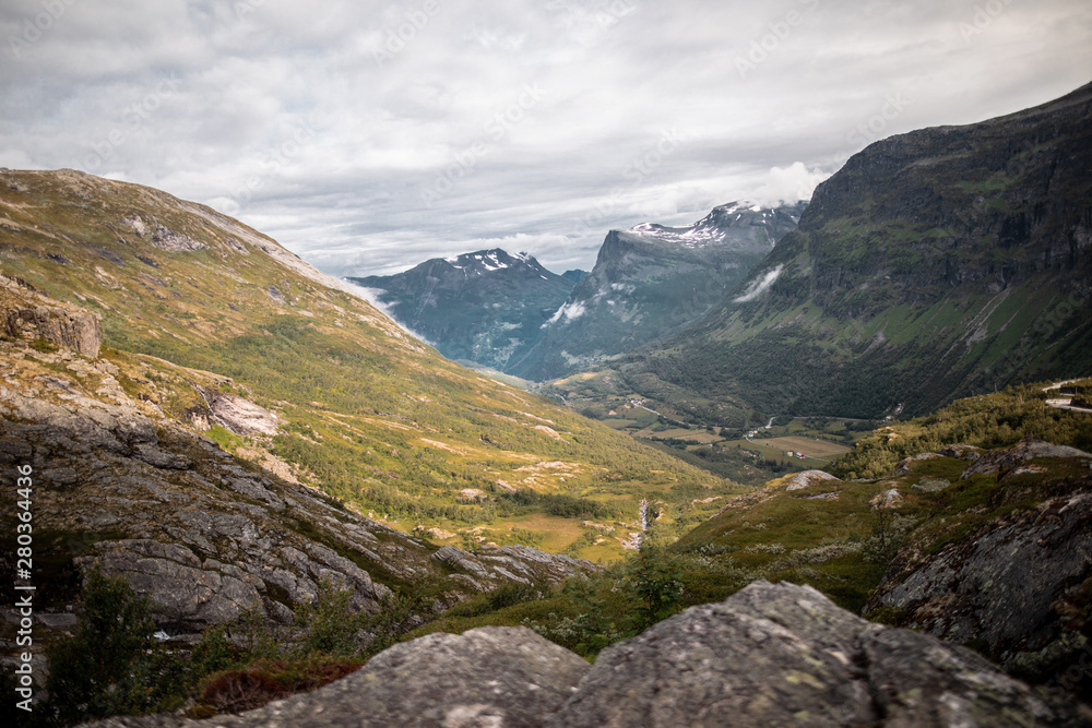 Fototapeta premium mountain landscape with river in norway