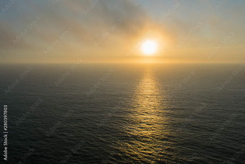 Obraz premium Foschia e tramonto