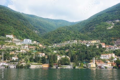 Beautiful lake Como in the Alpine mountains. © ReitNN