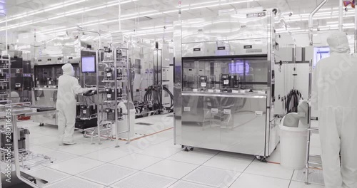 Clean room manufacturing of silicon wafers for the semiconductors industry photo