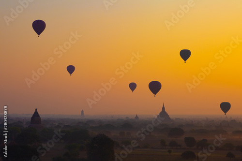 Htilominlo Temple is a Buddhist temple located in Bagan, in Burma/Myanmar, built during the reign of King Htilominlo, 1211-1231.