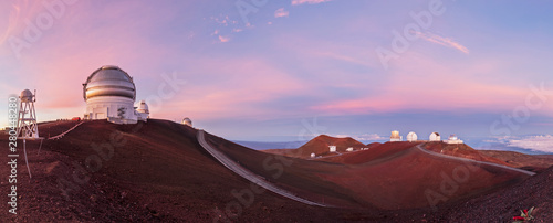 USA, Hawaii, Big Island, Volcano Mauna Kea, Mauna Kea Observatories, Gemini Observatory, University of Hawaii, Subaru Telescope, Keck Observatory and NASA Infrared Telescope Facility at sunrise