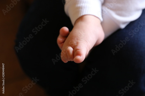 foot baby child kid  feet