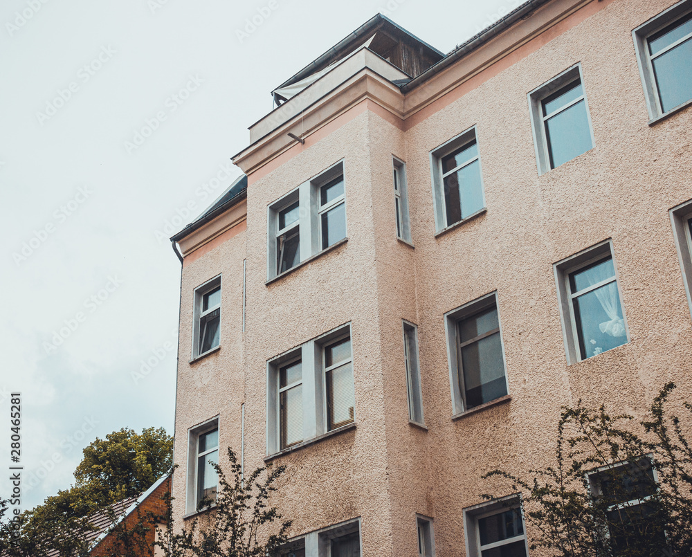 Naklejka premium apartment building on a grey day at berlin, germany