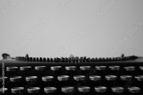 typewriter used on the 40's and 50's