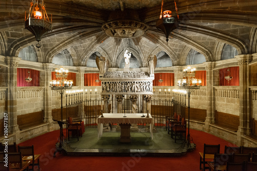 The Cathedral of the Holy Cross and Saint Eulalia. Barselona. Santa Eulàlia's Crypt.