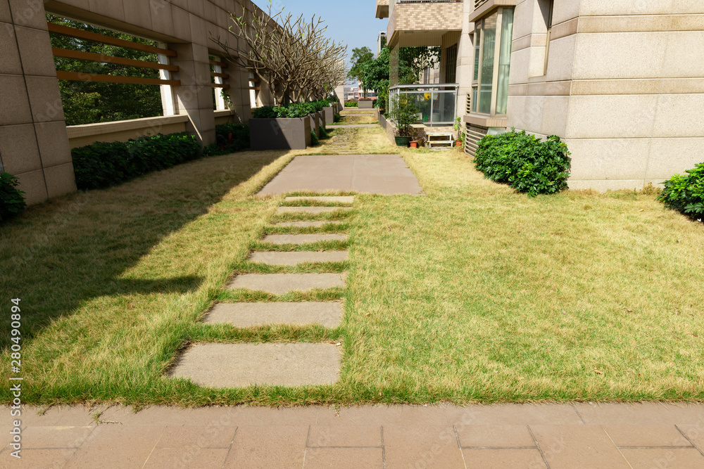 Obraz premium pathway in outdoor of a residential building
