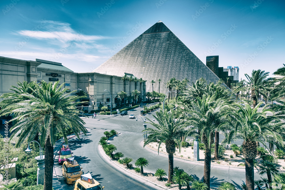 Las Vegas, Nv - June 27Th, 2019: Luxor Hotel Casino. This Is A Major  Attraction In The City 스톡 사진 | Adobe Stock
