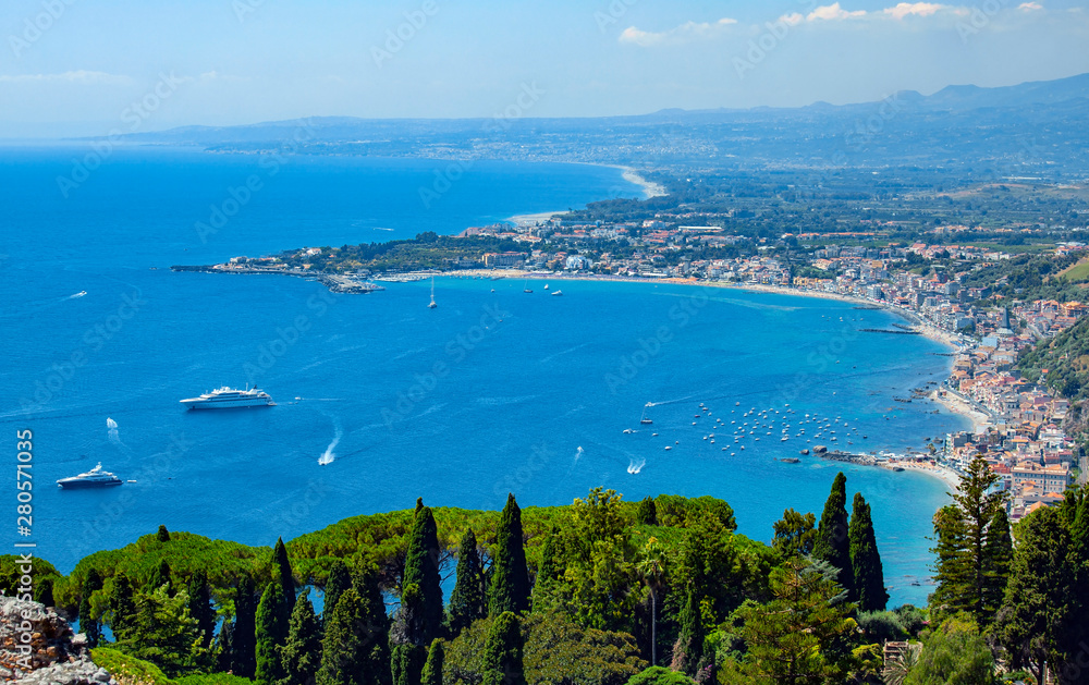 Obraz premium Panorama of Taormina, Sicily, Italy