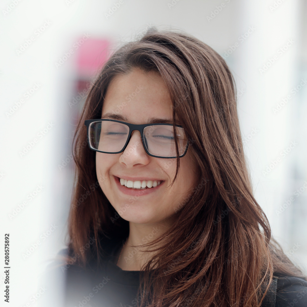 Fototapeta premium smiling girl portrait