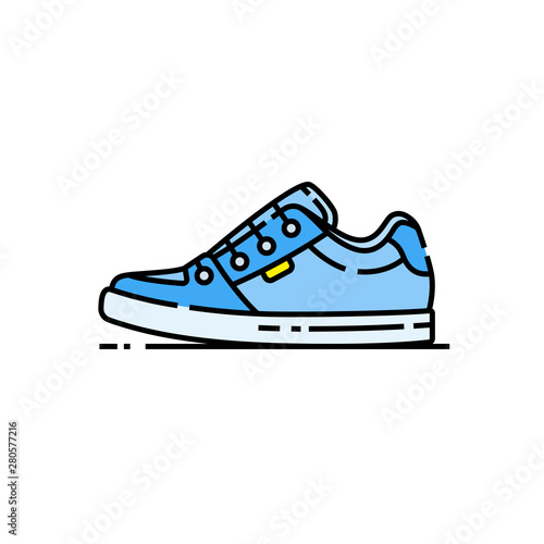Skate shoes line icon. Casual sneaker symbol. Classic skateboarding footwear sign. Vector illustration.