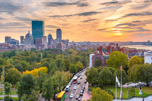 Foto Boston, Massachusetts, USA downtown skyline over the park