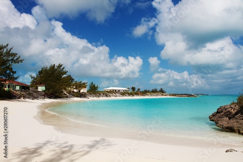 Fototapeta Naklejka Na Ścianę i Meble -  tropical beach and sea, Exuma, Bahamas 