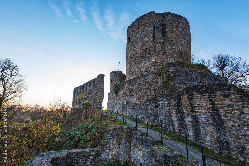 Burgturm der Burg Windeck