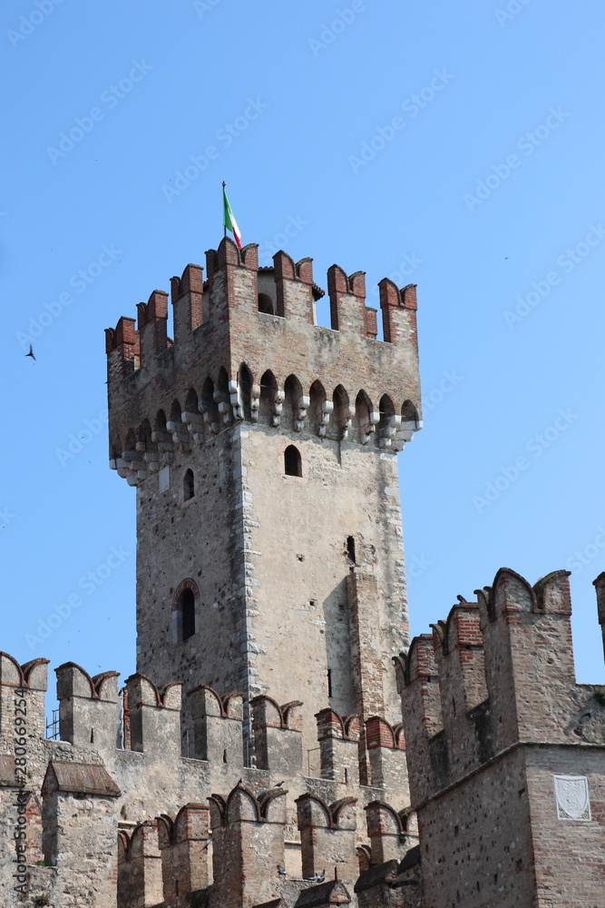 Italie - Lombardie - Sirmione - Tour du Chateau Scaligera
