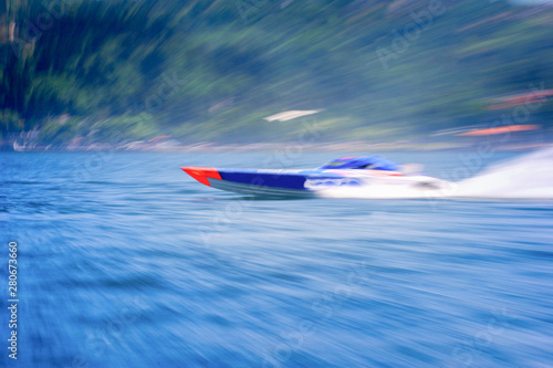  speedboat © İzzet Akgün