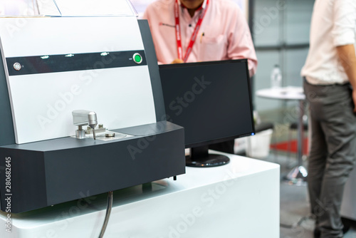 high precision and accuracy spectrometer machine with computer screen for chemical composition of metal check and analysis by separate and measuring wave range after spark photo