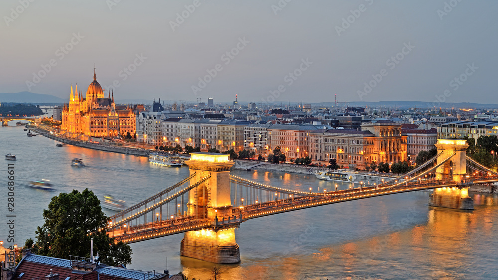 Fototapeta premium Parlament Węgier, Budapeszt, Węgry