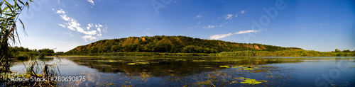 Fototapeta Naklejka Na Ścianę i Meble -  landscape with lake and clouds