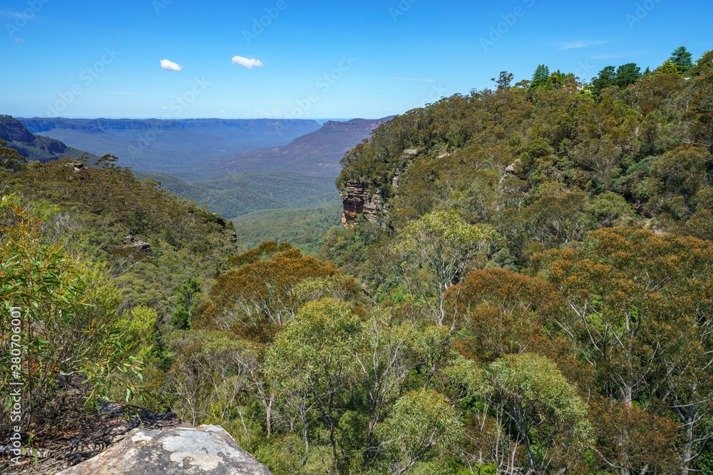 hiking the prince henry cliff walk, blue mountains, australia 46