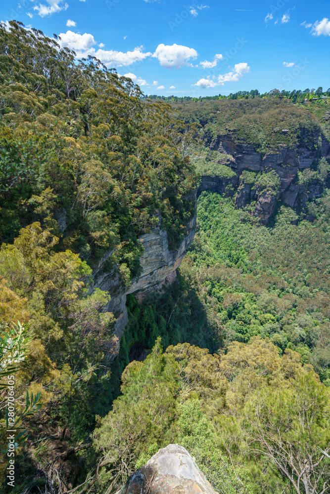 hiking the prince henry cliff walk, blue mountains, australia 54