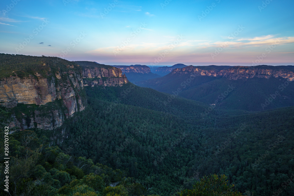sunset at govetts leap lookout, blue mountains national park, australia 3