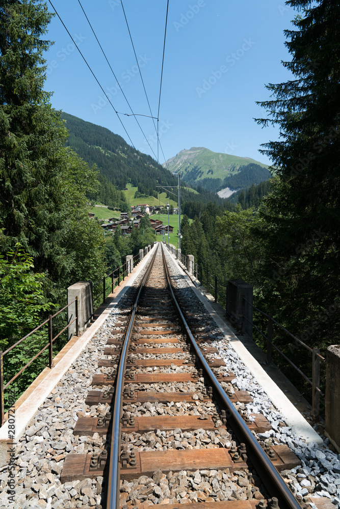 Fototapeta premium view of the Langwies Viaduct in the mountains of Switzerland near Arosa