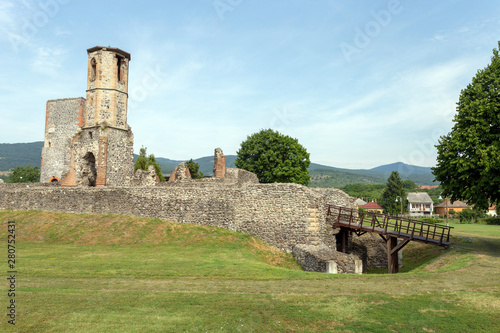 Kisnana castle photo