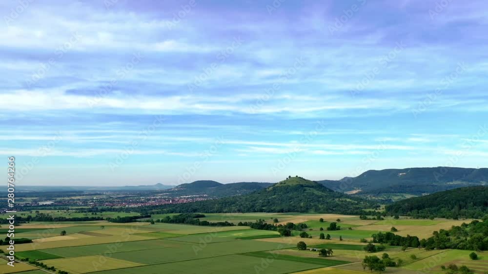 Agrarlandschaft von Oben - Kamerflug Agrarlandschaft von Oben - Kamerflug